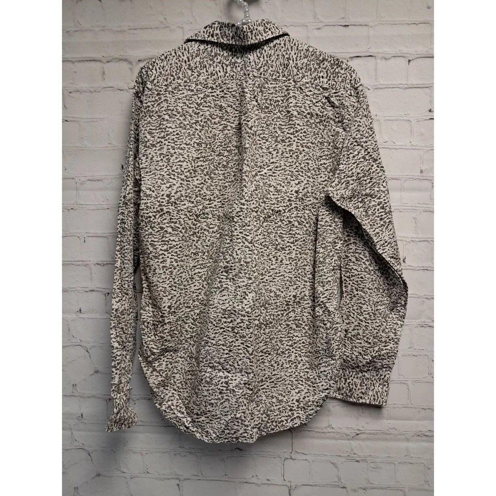 BR Label Animal Print Button Down Dress Shirt. Mens Size Small